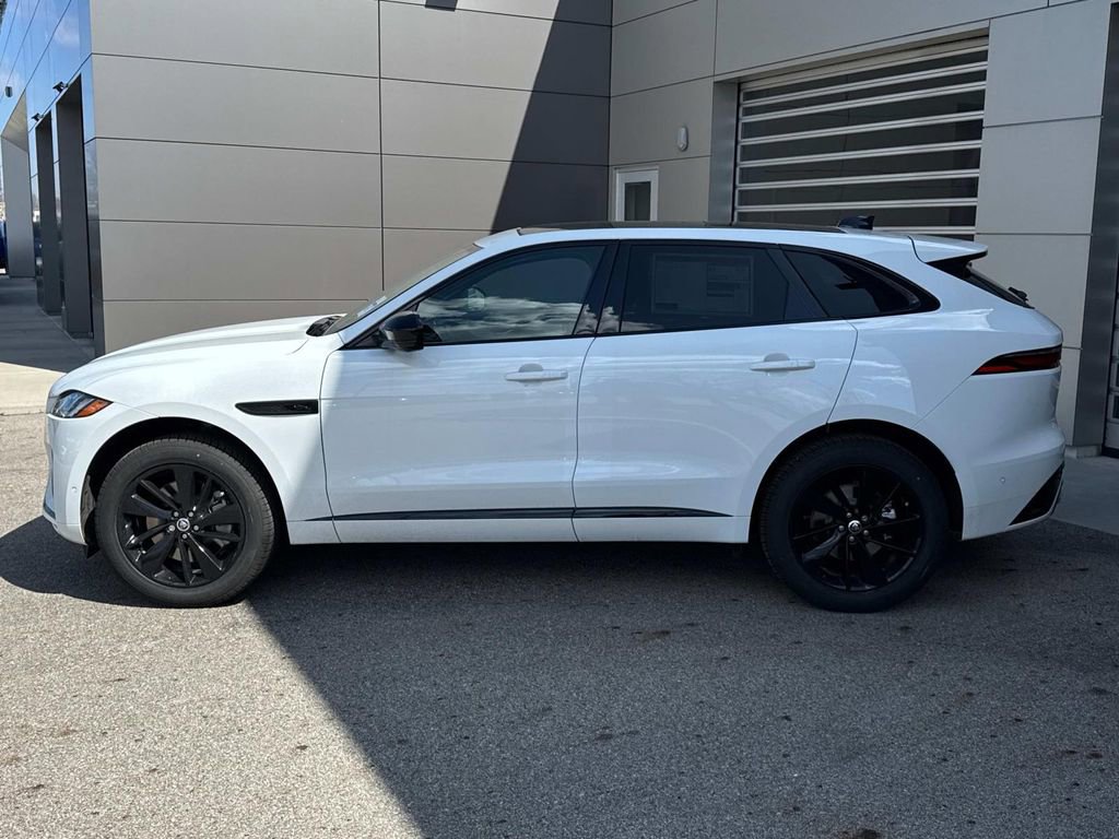 New 2026 Jaguar F-PACE R-Dynamic S image 4