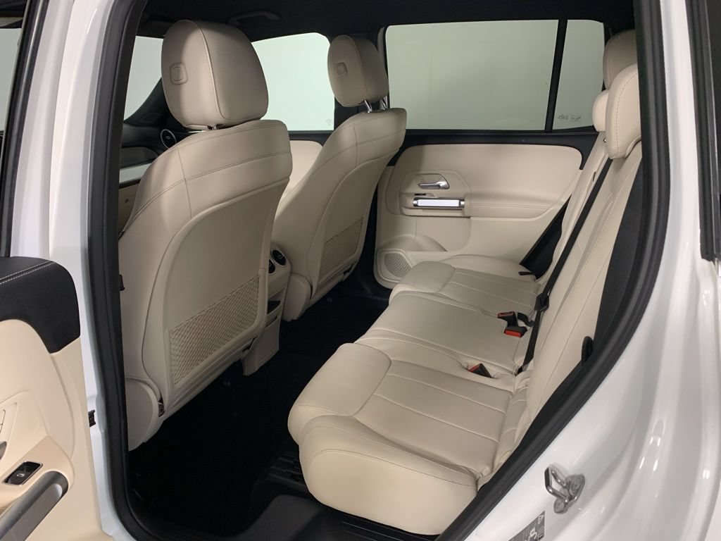 Used 2020 Mercedes-Benz GLB 250 image 32