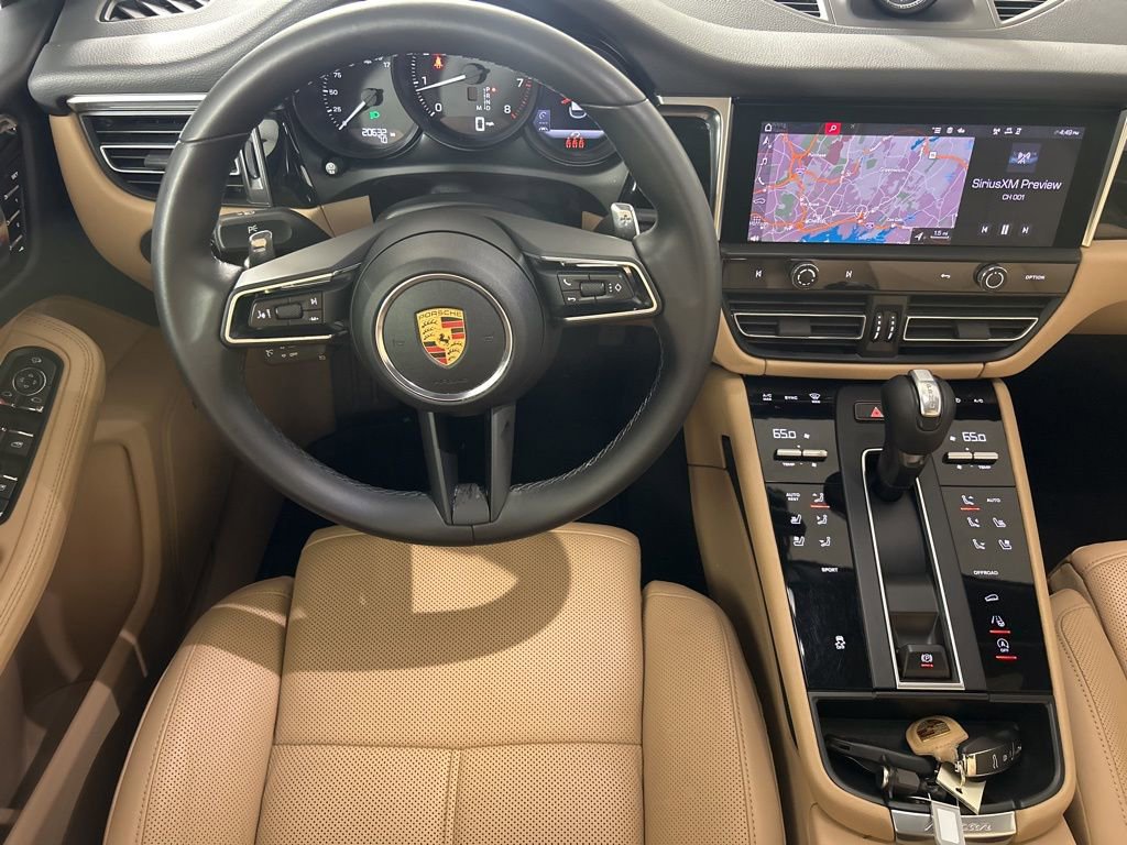 Certified 2022 Porsche Macan image 29