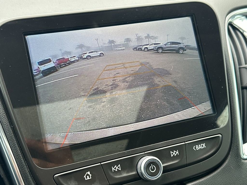 Used 2018 Chevrolet Malibu Premier w/ Premier Sun and Wheel Package image 35