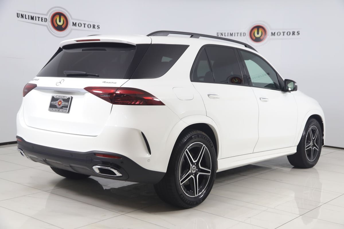 Used 2025 Mercedes-Benz GLE 450 4MATIC image 3