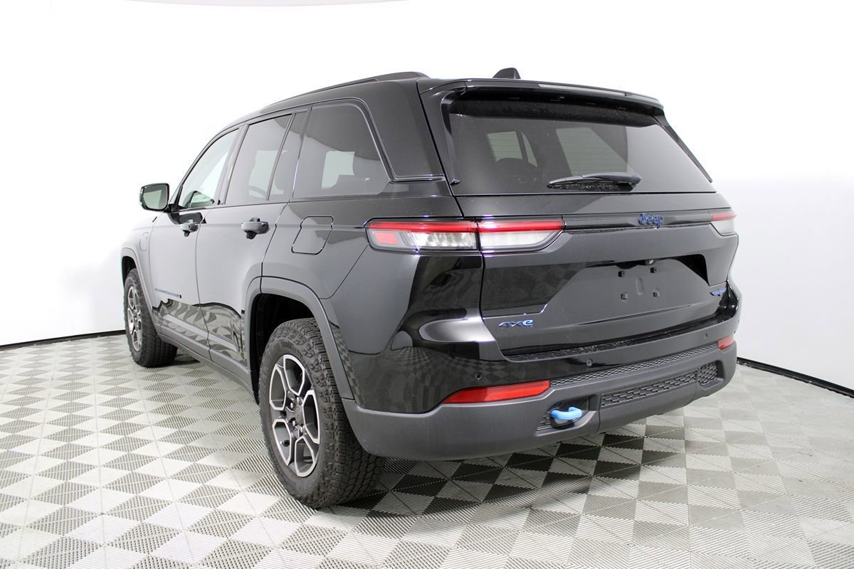 Used 2022 Jeep Grand Cherokee Trailhawk AWD/4WD image 39