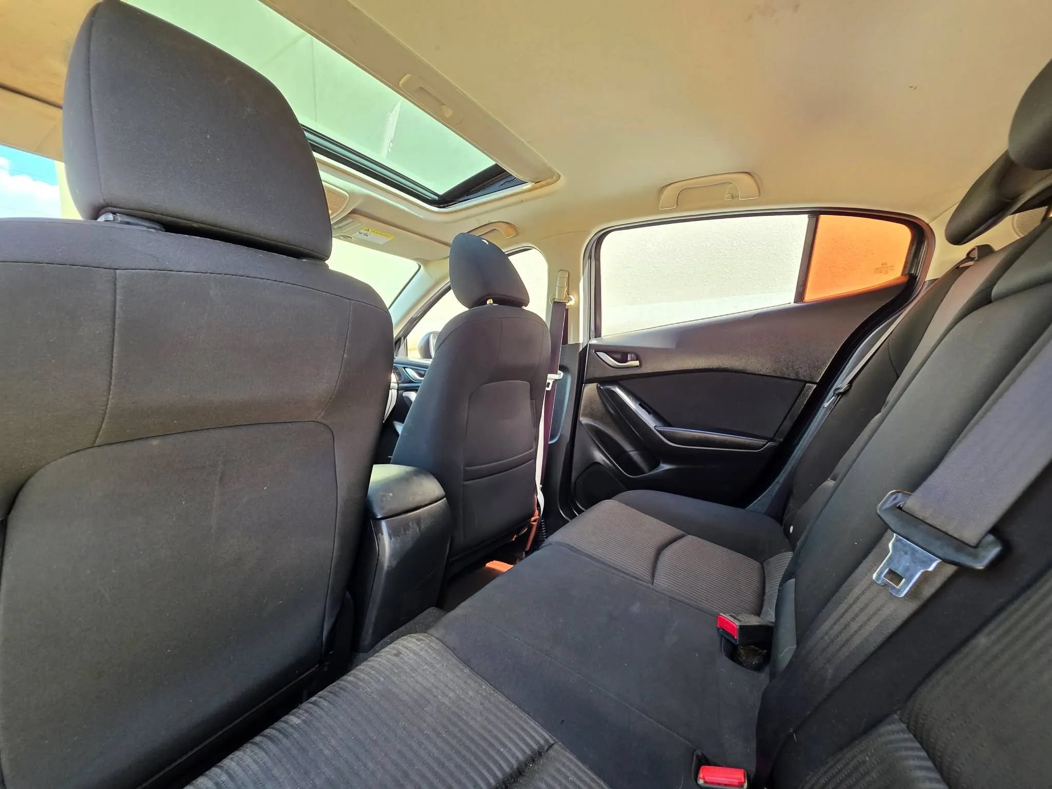 Used 2014 MAZDA MAZDA3 i Touring w/ Technology Package FWD image 12