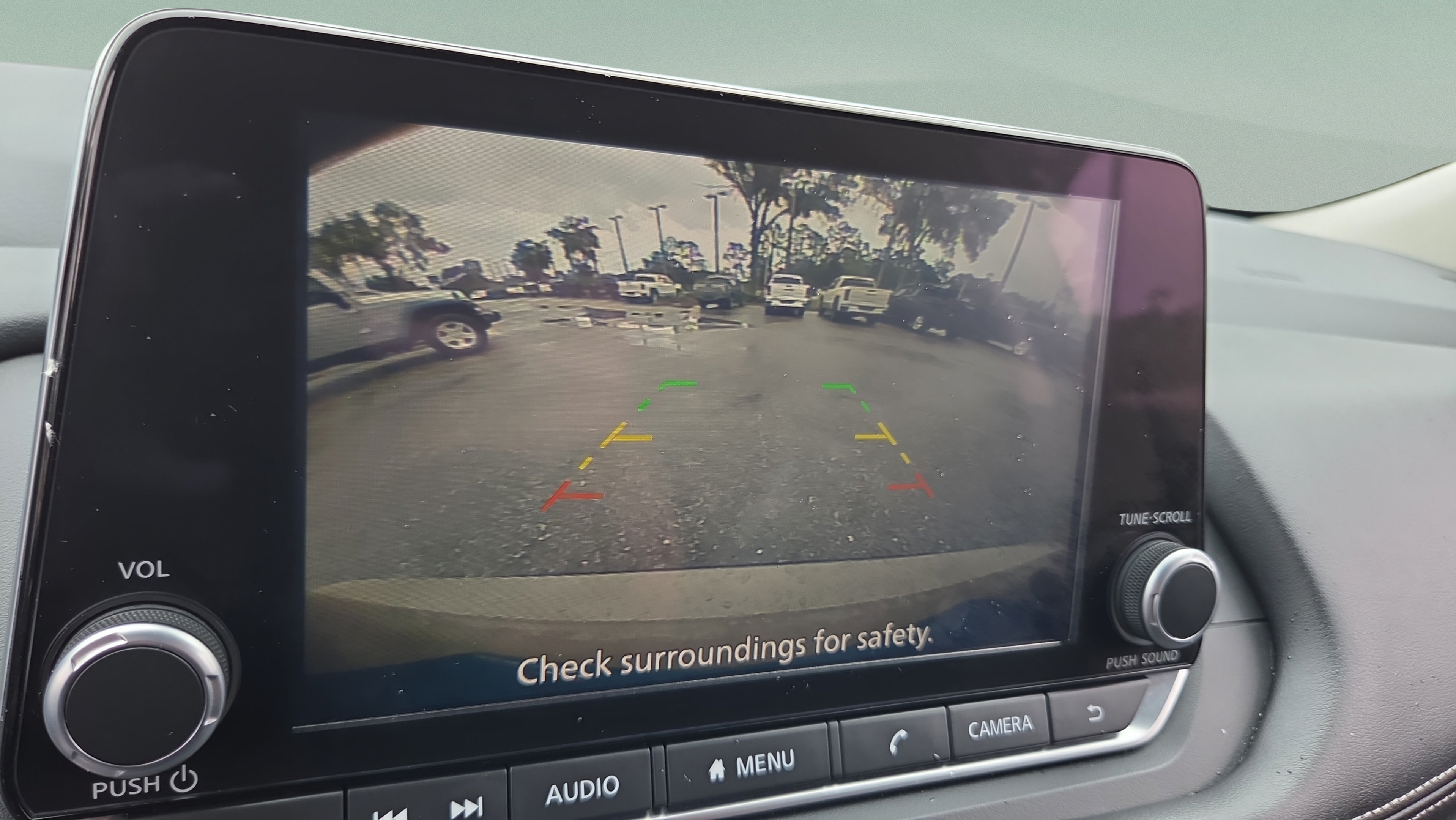 Used 2025 Nissan Rogue SV FWD image 21