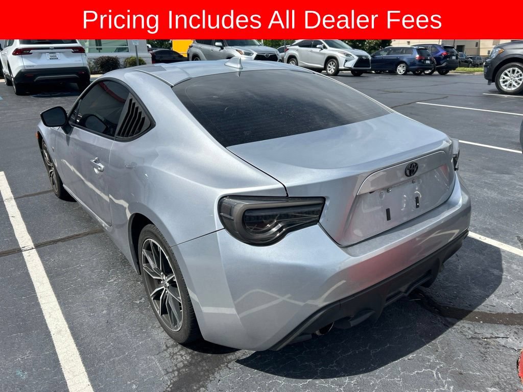 Used 2020 Toyota 86 RWD image 7