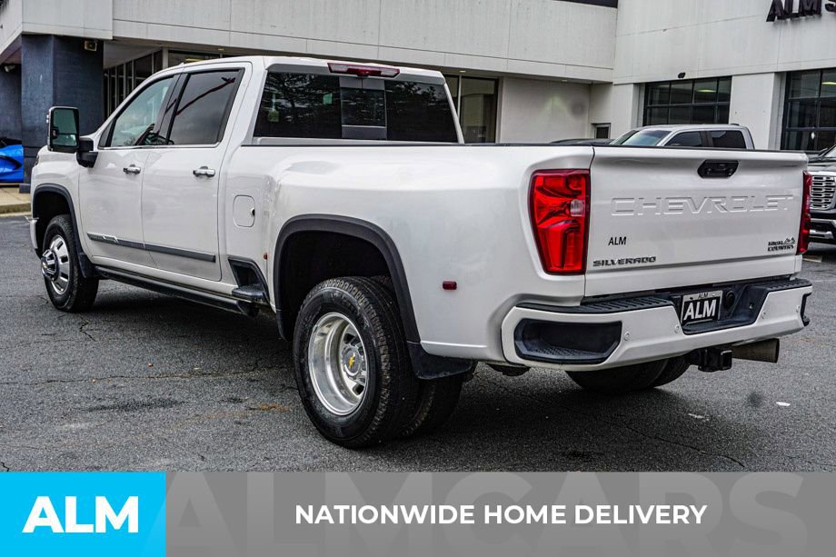 Used 2025 Chevrolet Silverado 3500 High Country w/ Technology Package image 5