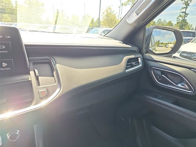Used 2023 GMC Yukon XL SLT AWD/4WD image 24