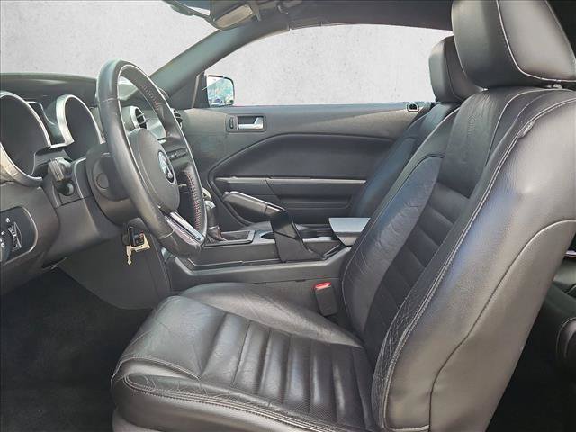 Used 2007 Ford Mustang Shelby GT500 RWD image 16