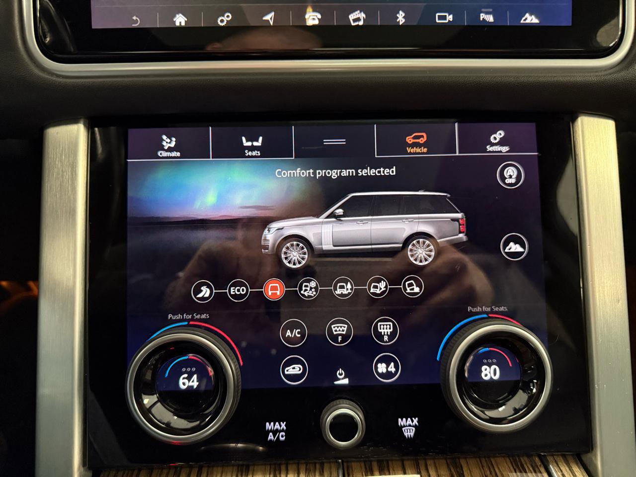 Used 2018 Land Rover Range Rover HSE image 18