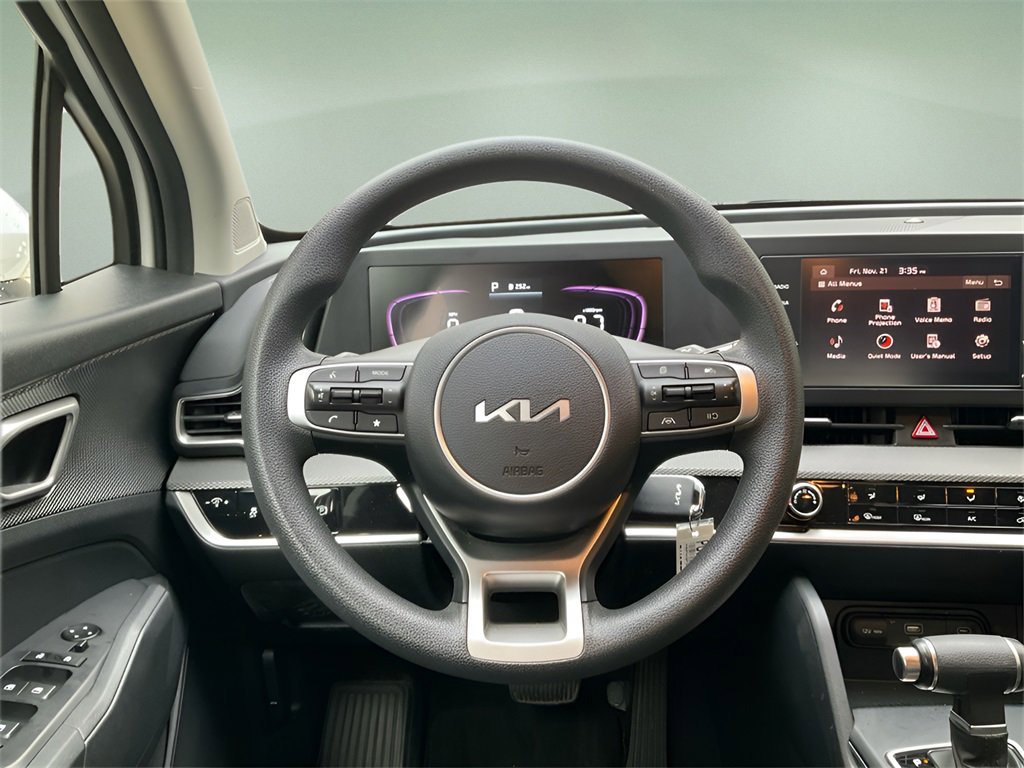 Used 2024 Kia Sportage LX image 18
