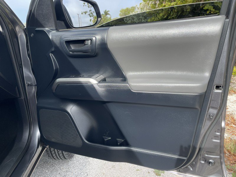 Used 2019 Toyota Tacoma SR5 RWD image 22