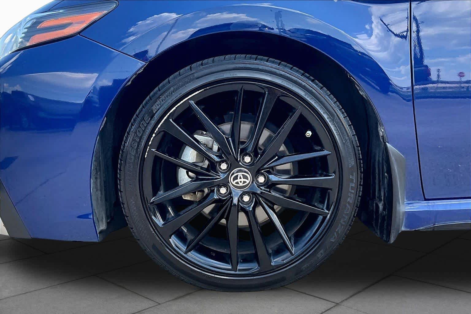 Used 2023 Toyota Camry XSE FWD image 11