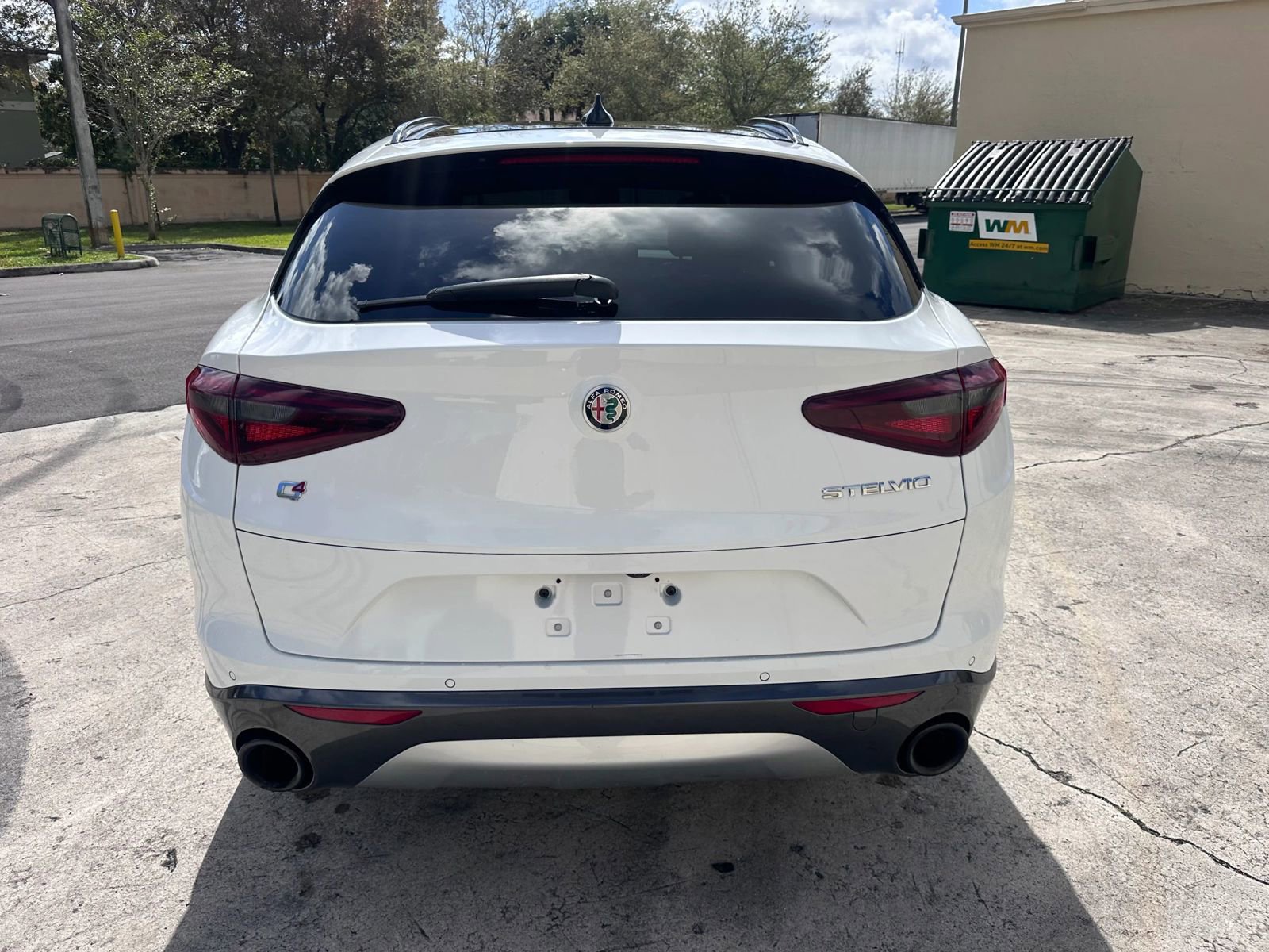 Used 2022 Alfa Romeo Stelvio Ti AWD/4WD image 6