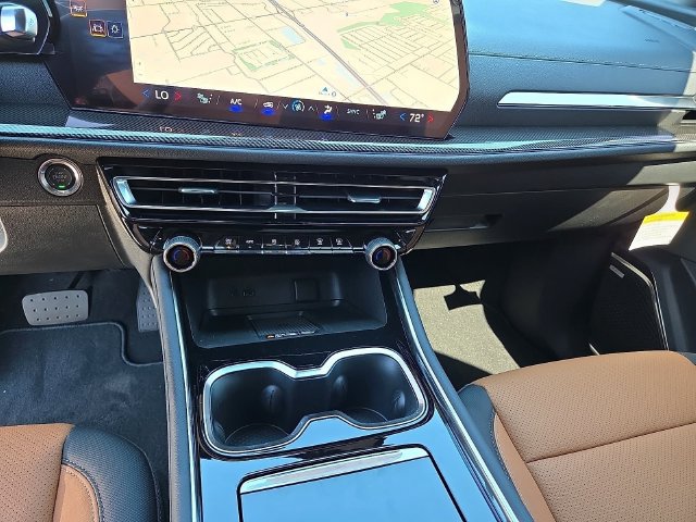 New 2027 Chevrolet Traverse Z71 w/ Enhanced Driving Package AWD/4WD image 25