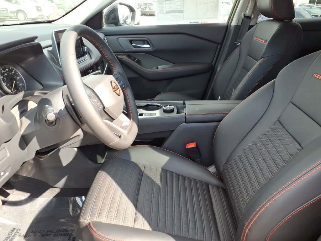 New 2027 Nissan Rogue SV w/ Rock Creek Premium Package AWD/4WD image 17