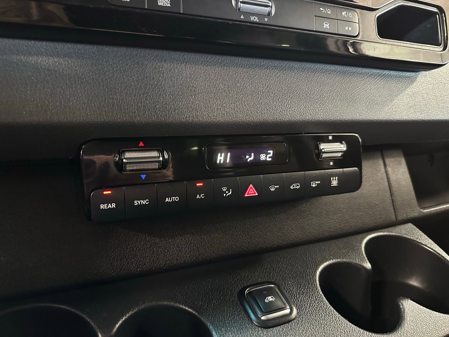 Used 2022 Mercedes-Benz Sprinter 2500 image 38