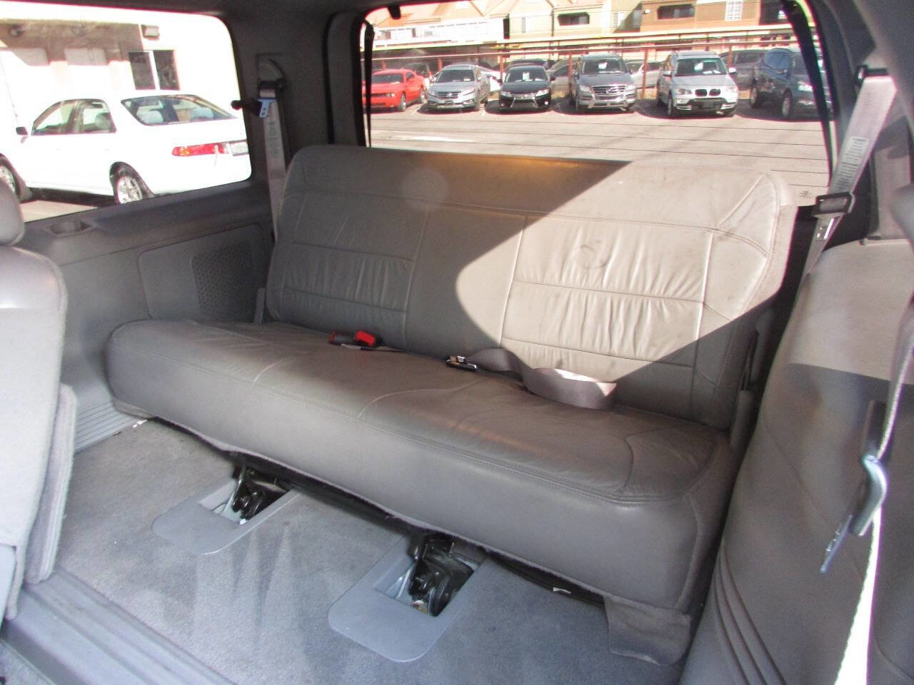 Used 2000 Lincoln Navigator 4WD image 22