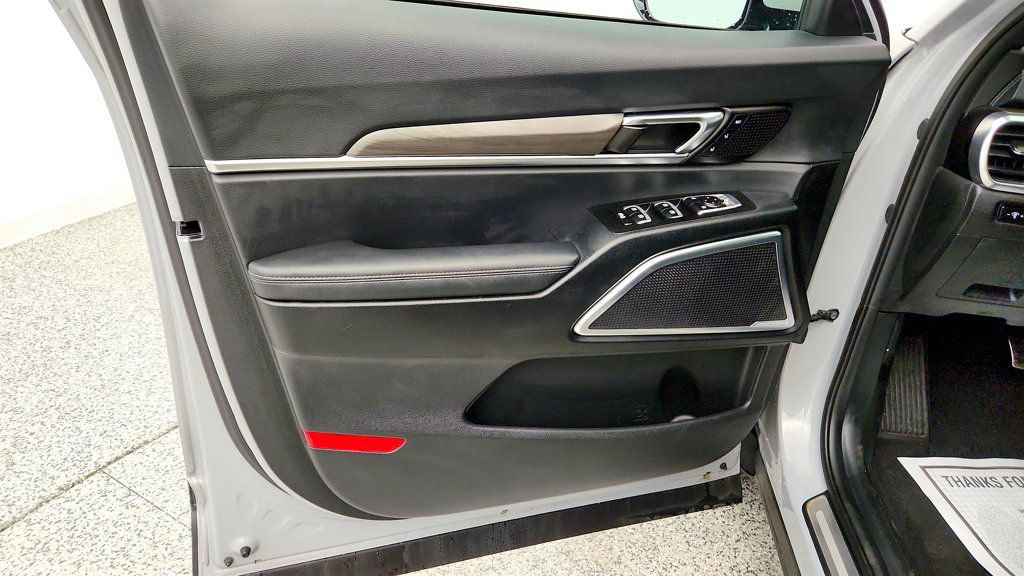 Used 2024 Kia Telluride SX Prestige X-Pro AWD/4WD image 10