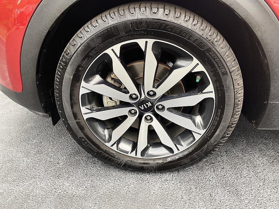 Used 2019 Kia Sportage EX w/ Option Group 040 FWD image 8