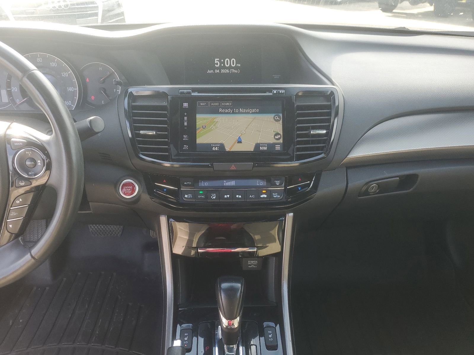 Used 2016 Honda Accord Touring image 11