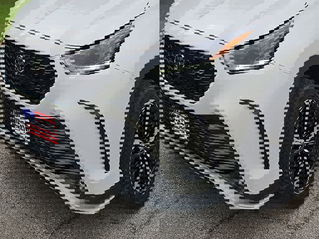 Used 2021 Toyota Highlander XSE image 11