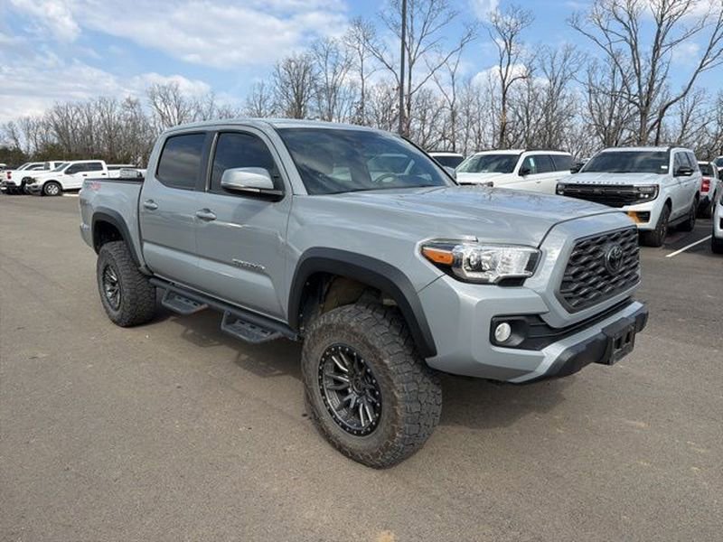 Used 2021 Toyota Tacoma TRD Off-Road image 4