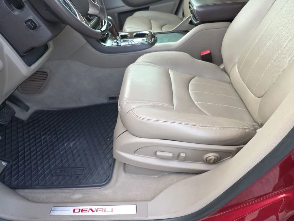 Used 2015 GMC Acadia Denali FWD image 39