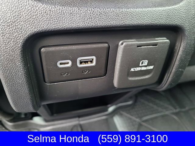 Used 2019 Chevrolet Blazer Premier w/ Sun and Wheels Package image 11