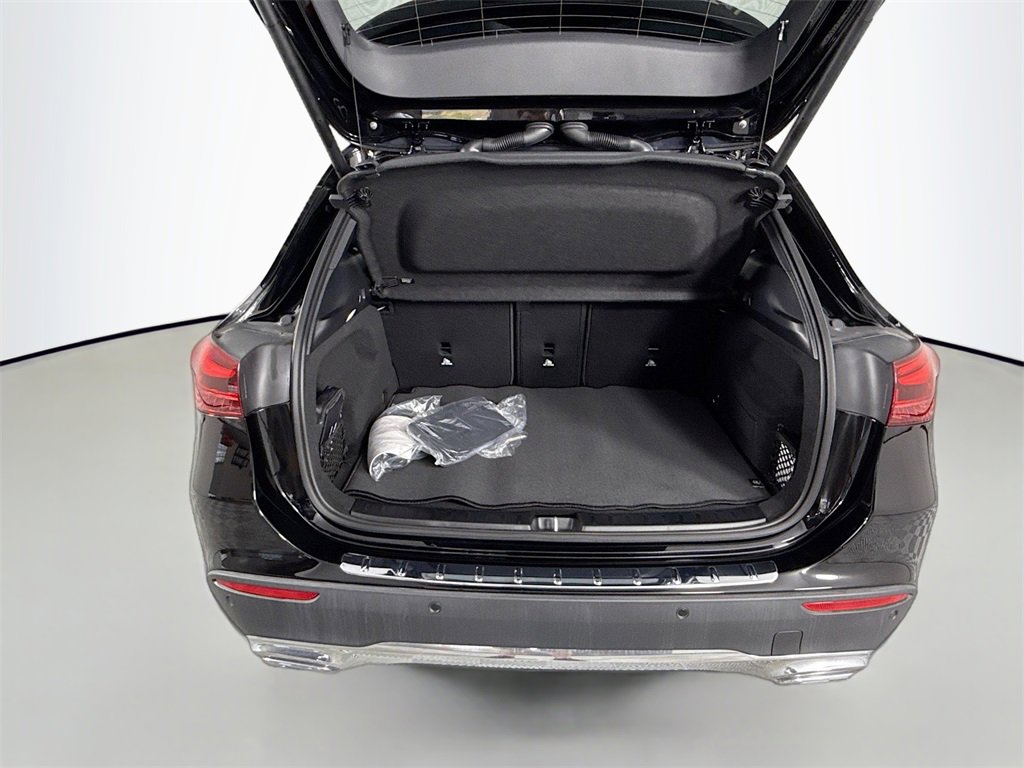 Used 2025 Mercedes-Benz GLA 250 4MATIC image 25