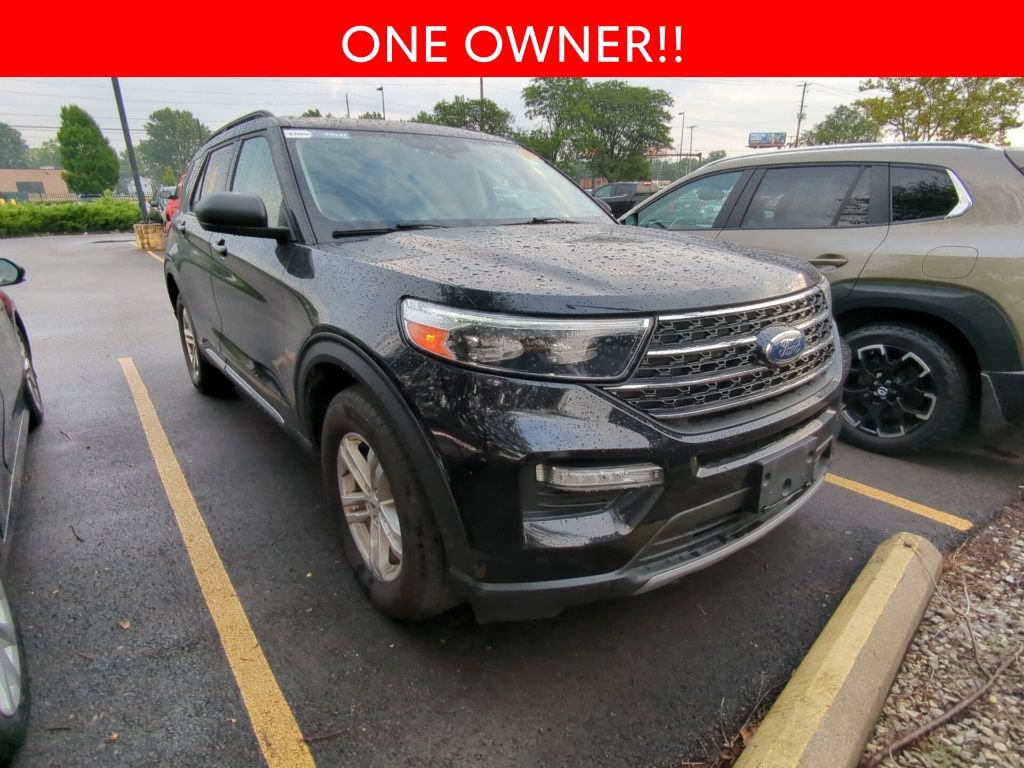 Used 2020 Ford Explorer XLT w/ Equipment Group 202A AWD/4WD image 3