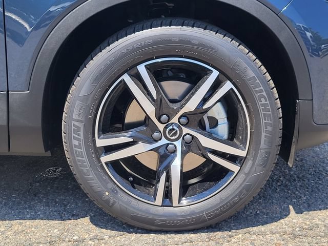 New 2026 Volvo XC40 B5 Core w/ Protection Package Premier AWD/4WD image 18