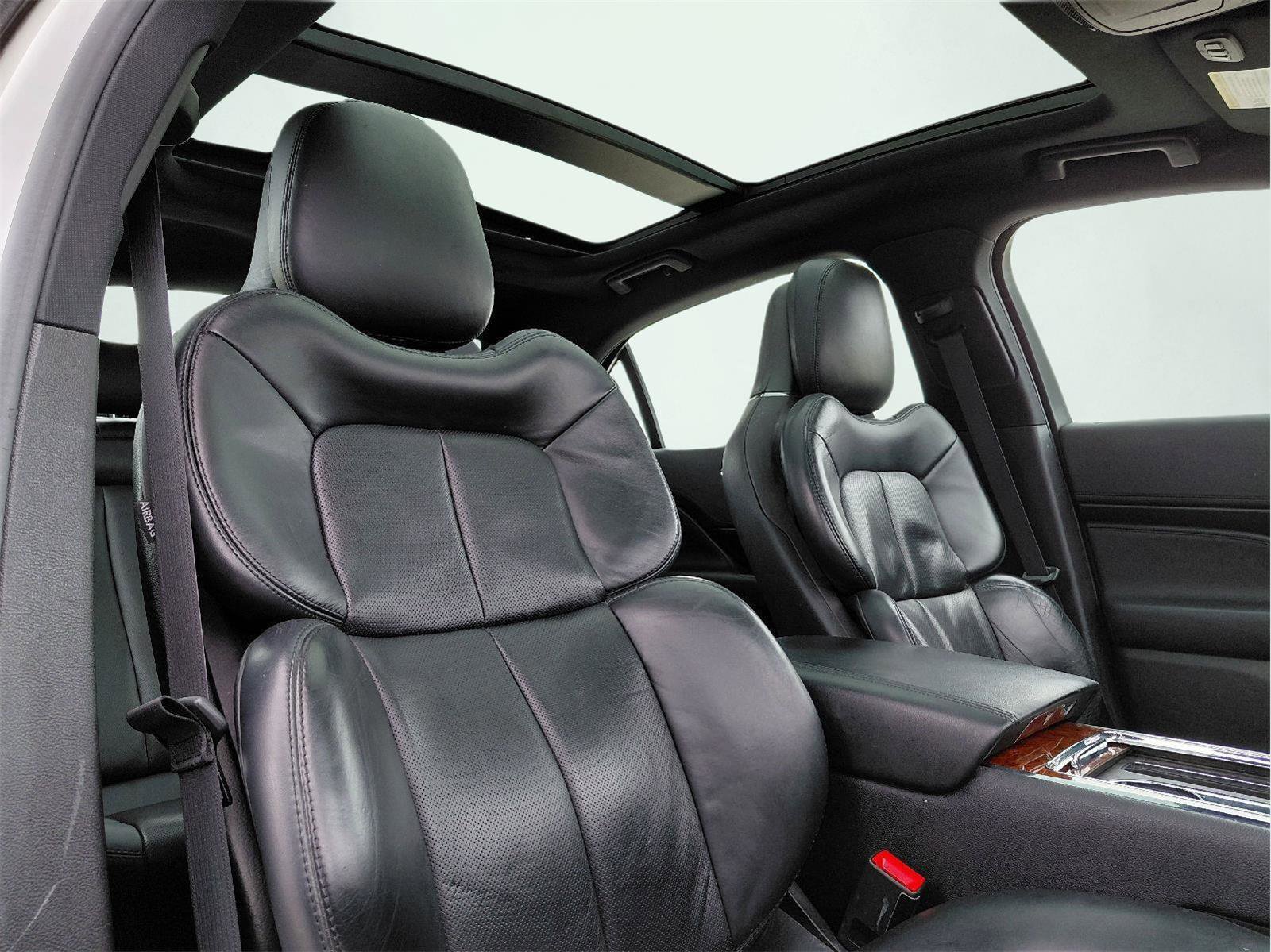 Used 2018 Lincoln Continental Reserve image 11