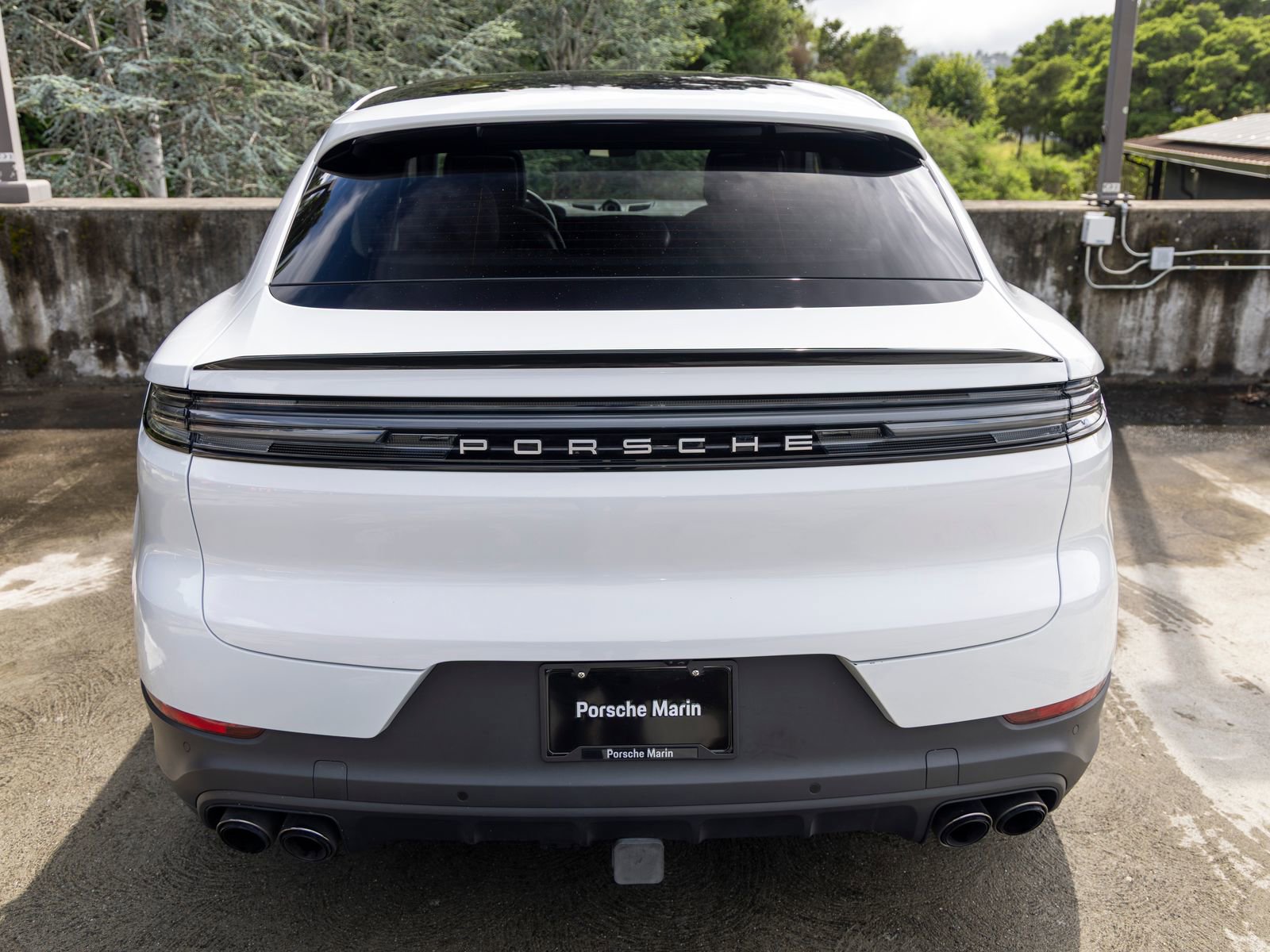 Certified 2024 Porsche Cayenne Coupe image 22