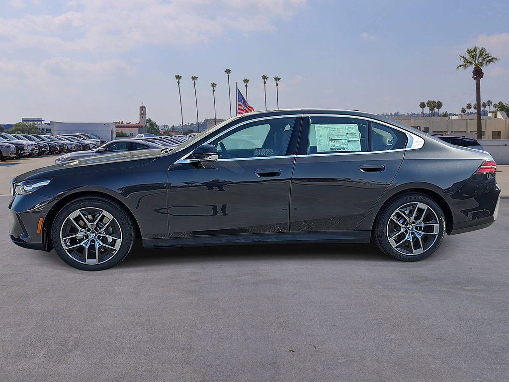 New 2026 BMW 530i w/ Executive Package RWD image 8
