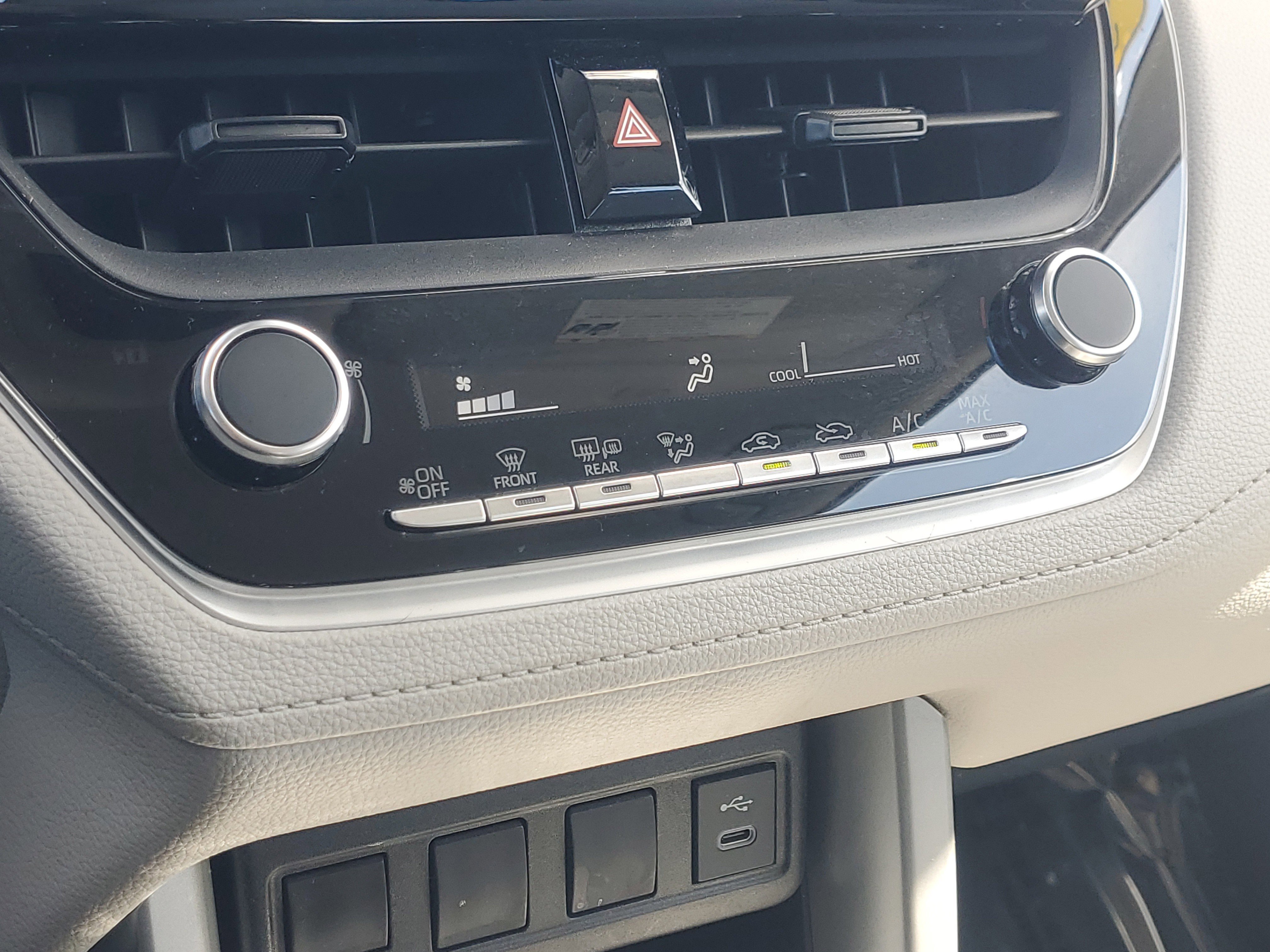 New 2023 Toyota Corolla Cross L image 28