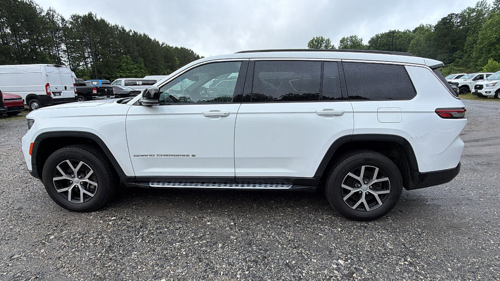 Used 2025 Jeep Grand Cherokee L Limited w/ Luxury Tech Group II AWD/4WD image 11