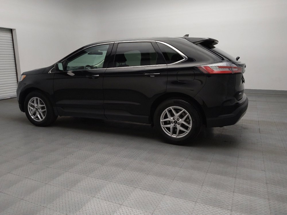 Used 2023 Ford Edge SEL image 3