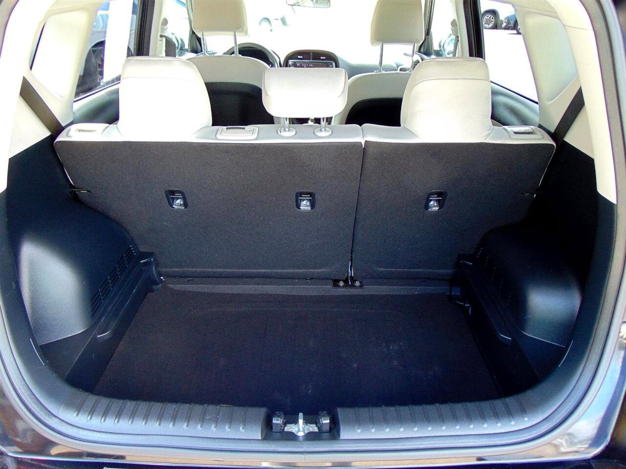 Used 2022 Kia Soul LX image 10