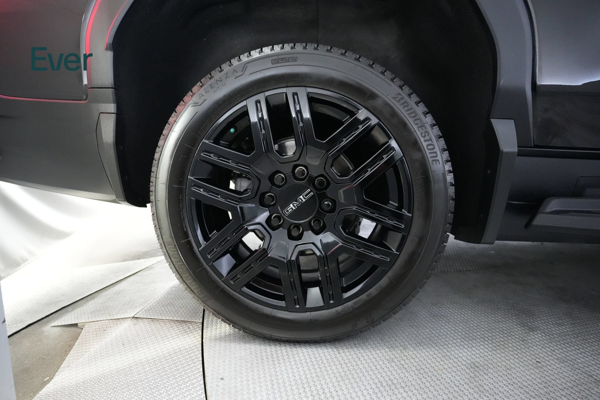 Used 2026 GMC Sierra EV Elevation w/ LPO, Elevation Dark Package AWD/4WD image 16