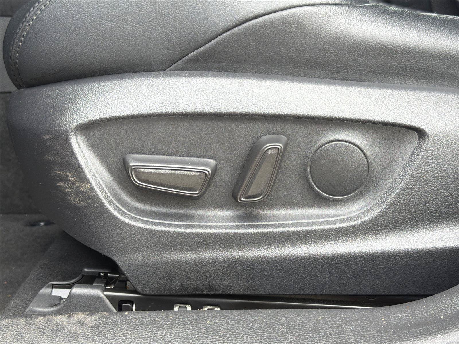 Used 2023 Toyota Corolla XSE FWD image 28