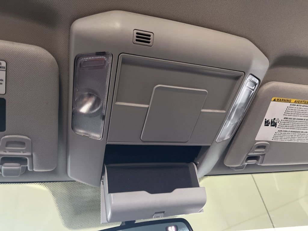 Used 2015 Toyota Tundra SR5 w/ SR5 Upgrade Package image 79