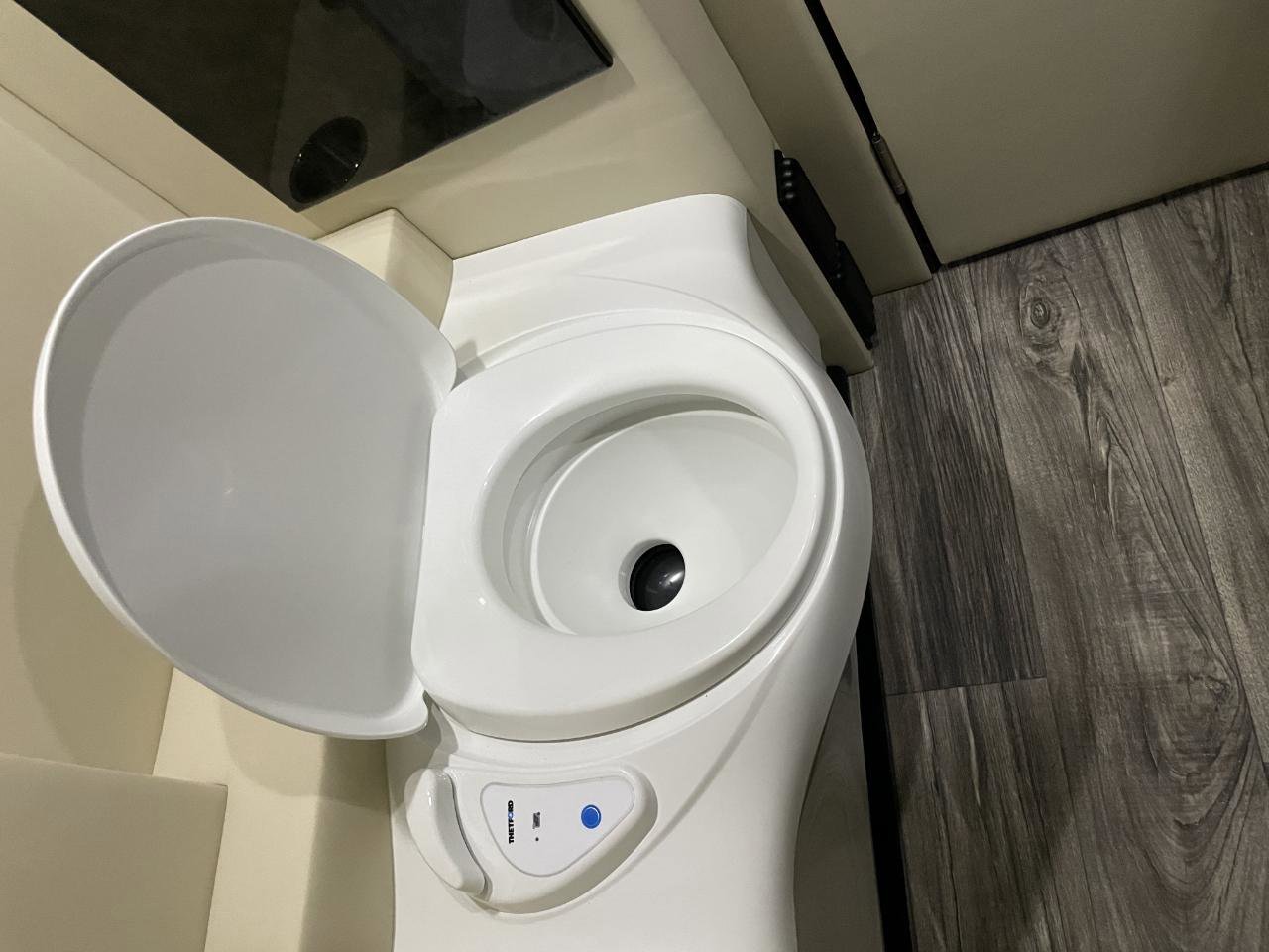 Used 2021 Mercedes-Benz Sprinter 3500 image 22