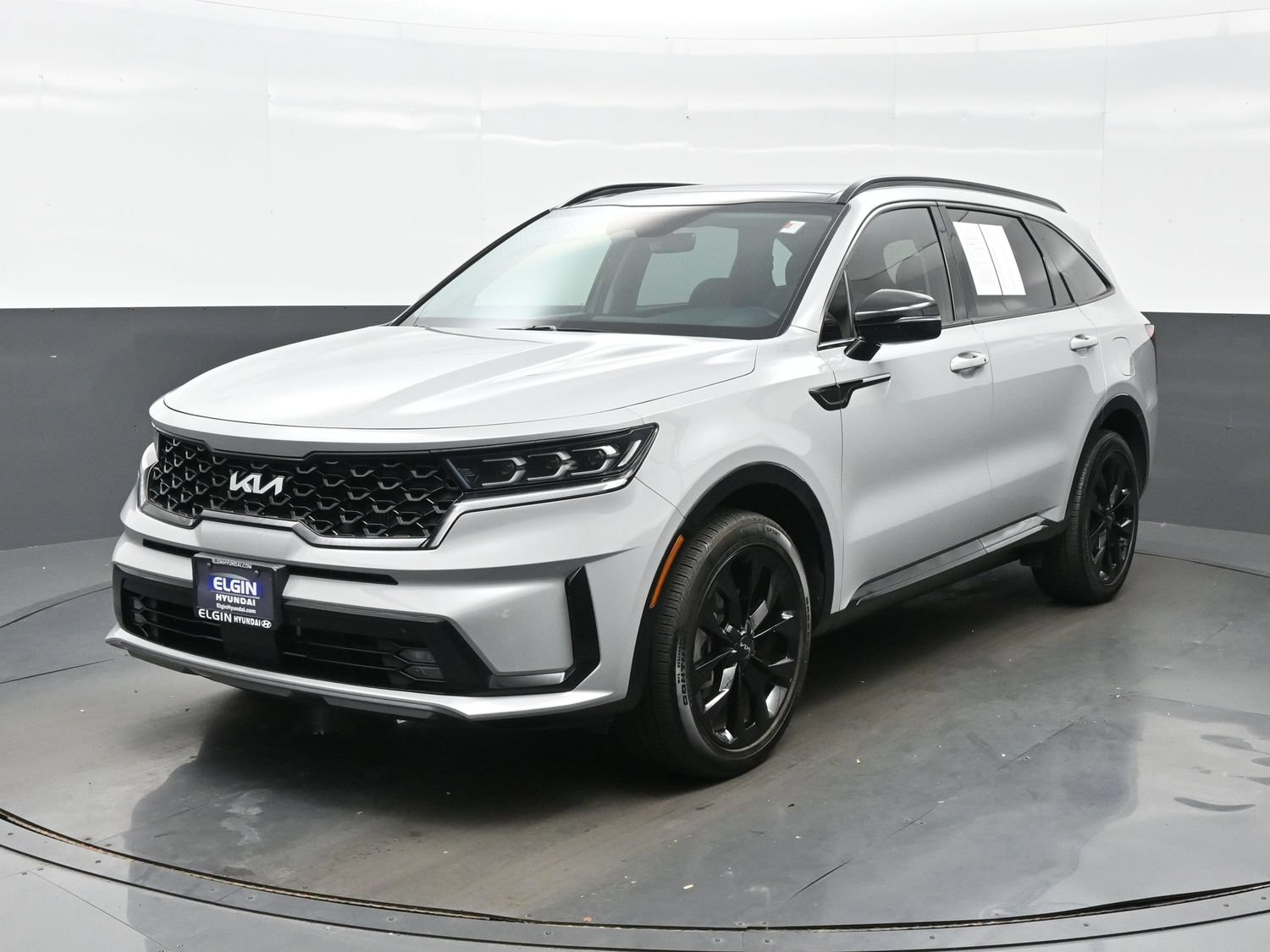 Used 2023 Kia Sorento SX FWD image 2