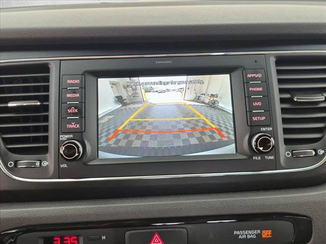 Used 2017 Kia Sedona LX w/ LX Essentials Premium Package FWD image 14