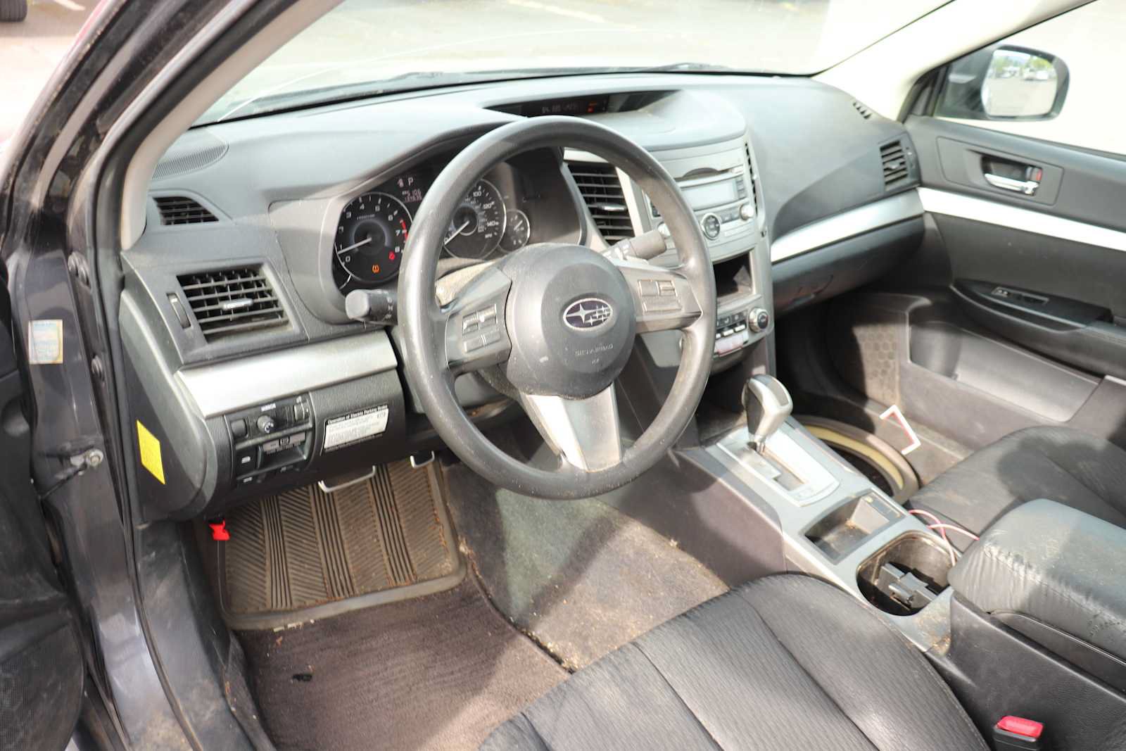Used 2010 Subaru Legacy 2.5i AWD/4WD image 10