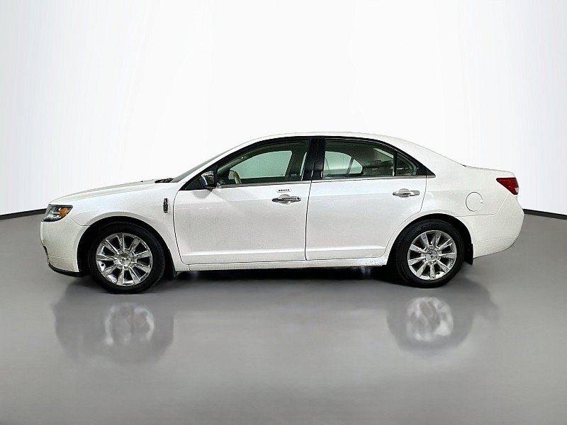 Used 2012 Lincoln MKZ FWD image 4