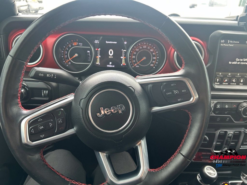 Used 2023 Jeep Wrangler Unlimited Rubicon w/ Cold Weather Group AWD/4WD image 15