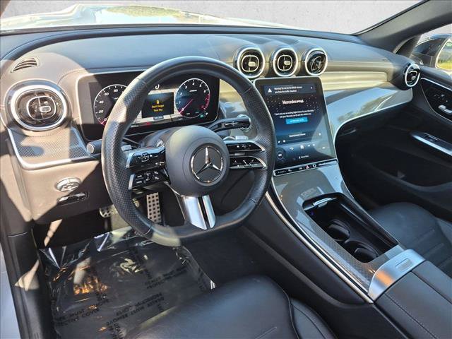 Used 2024 Mercedes-Benz GLC 300 4MATIC image 9