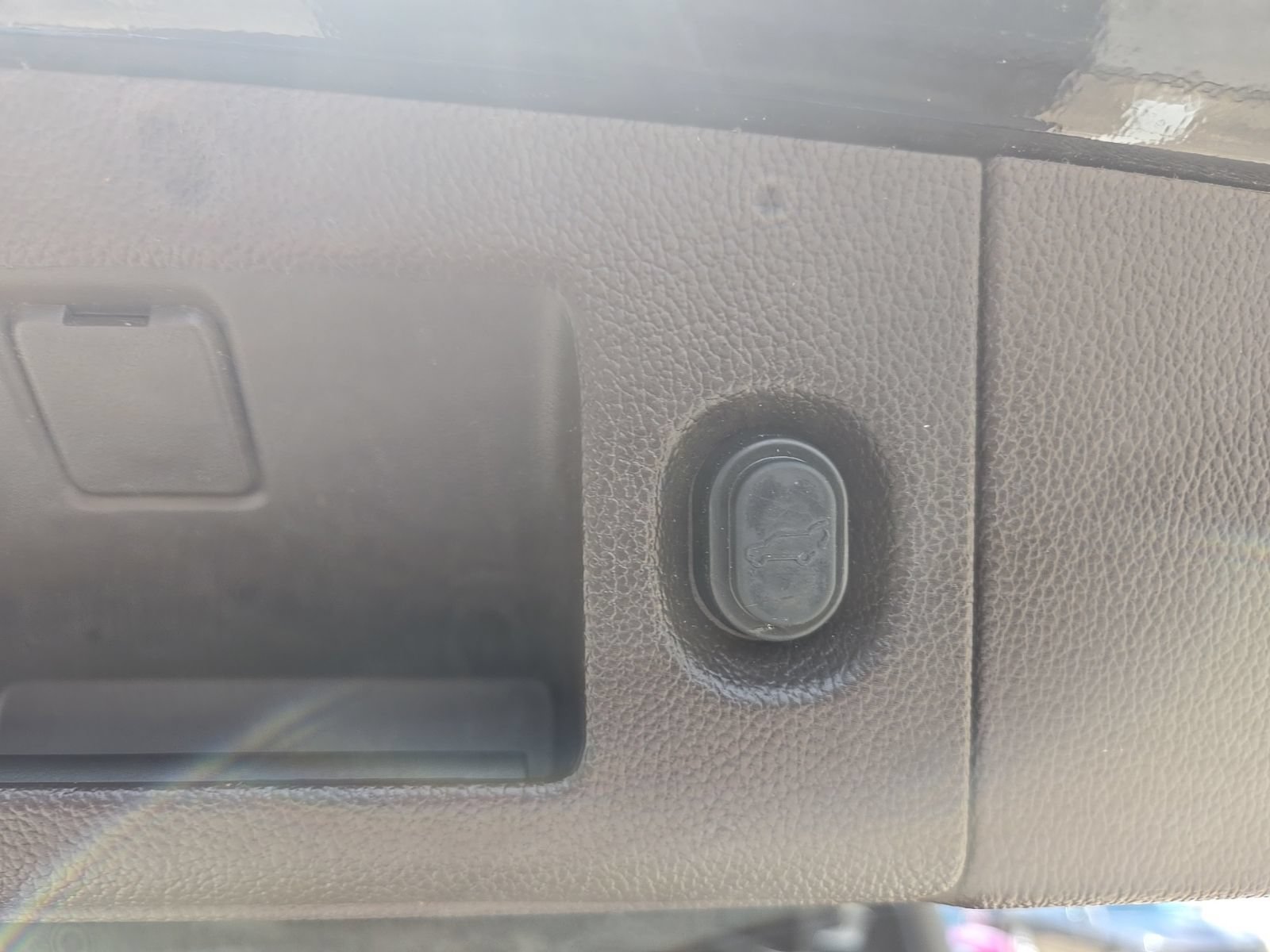 Used 2015 GMC Yukon Denali AWD/4WD image 14