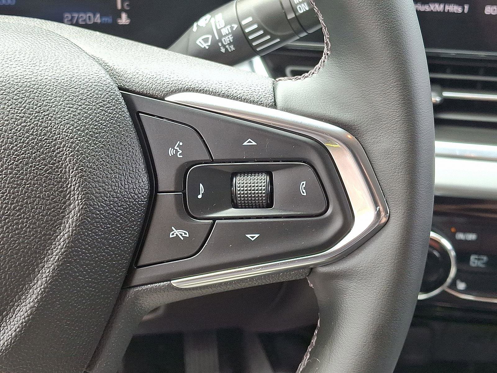 Used 2024 Chevrolet Trax LT w/ LT Convenience Package image 23